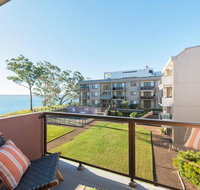24 'The Poplars' 34 Magnus Street - views aircon WIFI Netflix  Pool - Sunshine Coast Tourism