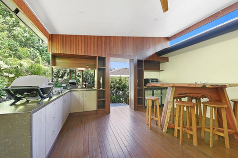 250 David Low Way, Peregian Beach - Sunshine Coast Tourism 0