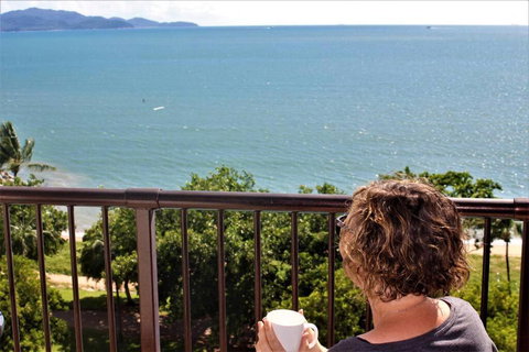 Beautiful Beachfront On The Strand At Aquarius - Sunshine Coast Tourism 4