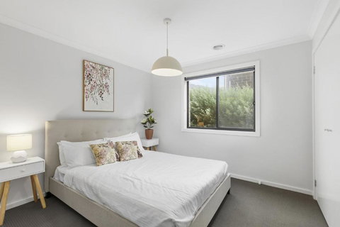 Beach Gum - Sunshine Coast Tourism 4