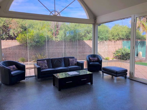 Beach-house-ocean-bayside-beaches - Sunshine Coast Tourism 3