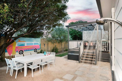 Beach Shack - Sunshine Coast Tourism 2