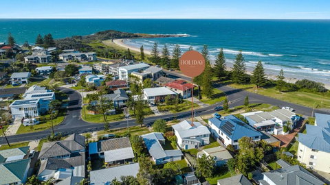 Beachdrift - Classic Beach House - Sunshine Coast Tourism 0