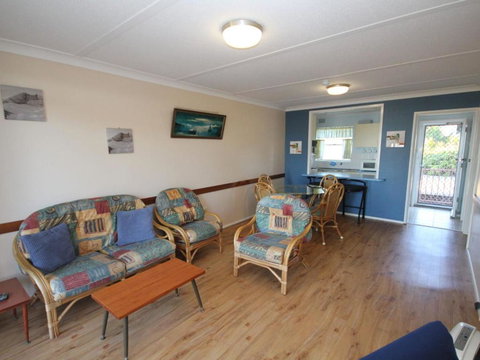 Beachfront 3 - Sunshine Coast Tourism 3