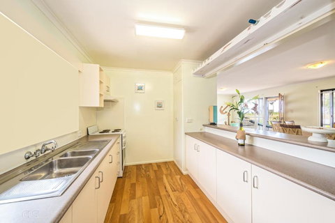 Beachfront At Bribie - Sunshine Coast Tourism 3