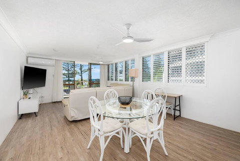 Beachfront Beauty - Cooly - Sunshine Coast Tourism 1