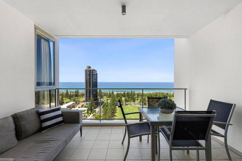 Beachfront Ocean Oasis Escape - Sunshine Coast Tourism 3