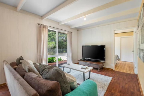 BeachMore Escape By Ready Set Stay - BYO Linen And Towels - Sunshine Coast Tourism 0