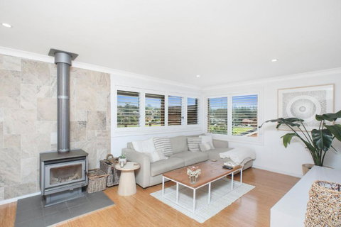 Beachside Bliss - Sunshine Coast Tourism 2