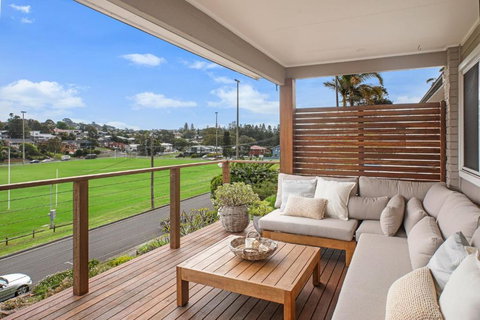 Beachside Bliss - Sunshine Coast Tourism 1