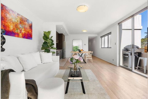 Beachside Bondi - Modern Lift, AirCon, CarPark - Sunshine Coast Tourism 1