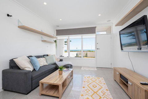 Beachside Buena Vista - Sunshine Coast Tourism 0