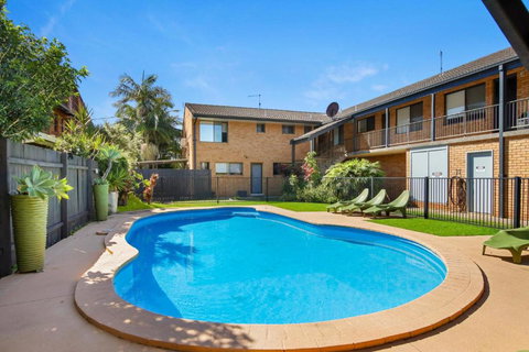 Beachside Gardens 10 - Sunshine Coast Tourism 0