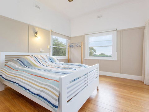 BEACHSIDE GETAWAY DROMANA - Sunshine Coast Tourism 4