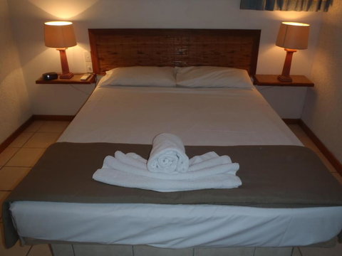 Beachside Holiday Units - Sunshine Coast Tourism 3