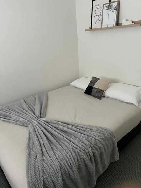 Beachfront Cronulla Getaway With Ocean Views & Spa - Sunshine Coast Tourism 3