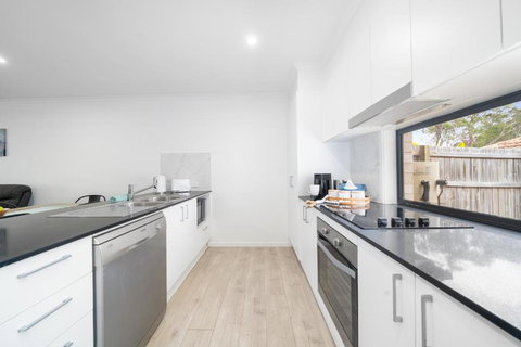 Bellbird Park 3 Bedroom Oasis - Sunshine Coast Tourism 2