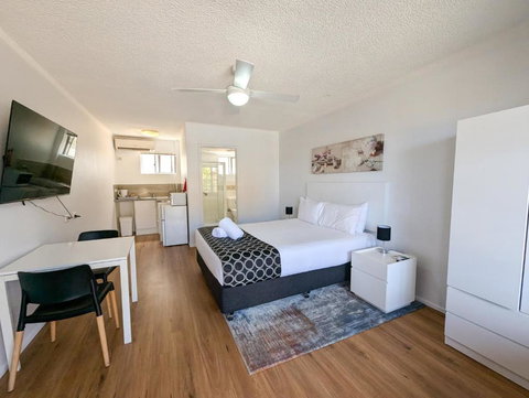 Bella Villa Motor Inn - Sunshine Coast Tourism 1