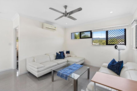 Belle Escapes 14 Beachfront In Trinity - Sunshine Coast Tourism 4