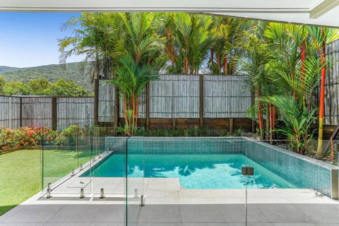 Belle Escapes Havenly Luxury Villa Palm Cove - Sunshine Coast Tourism 2