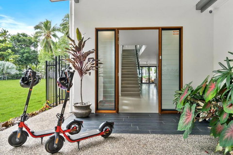 Belle Escapes Beach Manor - Sunshine Coast Tourism 1