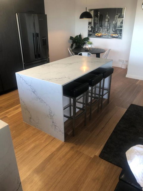 Best Value With City View Sleeps 7 - Sunshine Coast Tourism 3