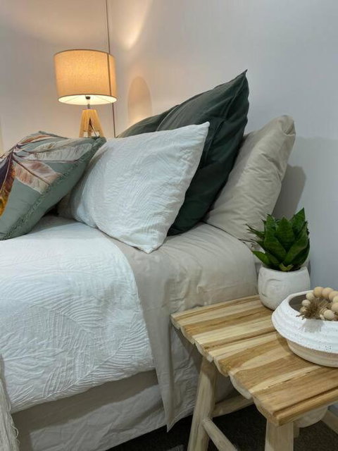 Big House Little House Moonee Beach - Sunshine Coast Tourism 1