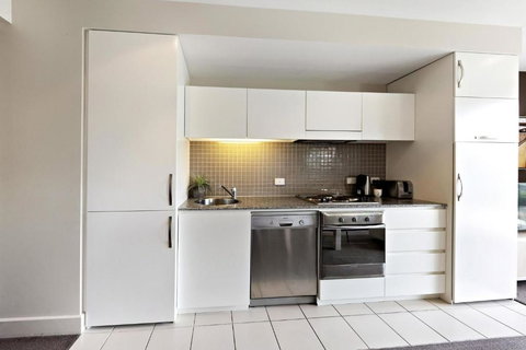 Belle Escapes - Seacrets At Glenelg - Sunshine Coast Tourism 2