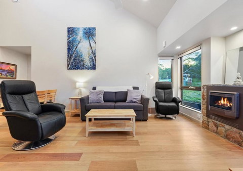 Blackout - Sunshine Coast Tourism 3