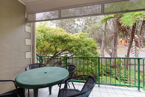 Carindale, 2 19-23 Dowling Street - First Floor Unit With Air Con, Complex Pool And Tennis Court - Sunshine Coast Tourism 0