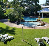 Cairns Gateway Resort - Holiday Sunshine Coast