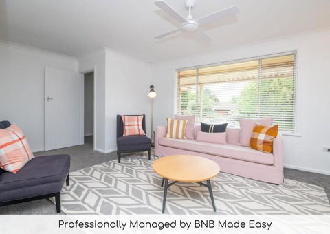 Cadogan House - Professionally Styled In CBD - Sunshine Coast Tourism 0