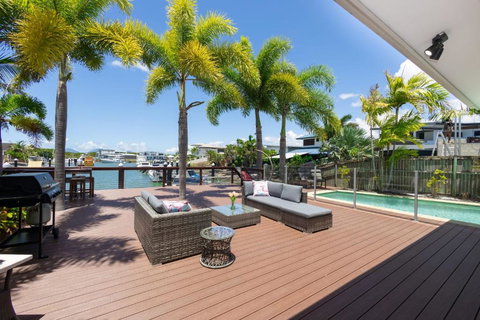 Cairns Beaches Home, Marina View, Sleeps 12 - Sunshine Coast Tourism 0