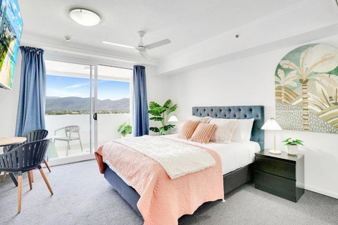 Cairns Central Studio - Sunshine Coast Tourism 3