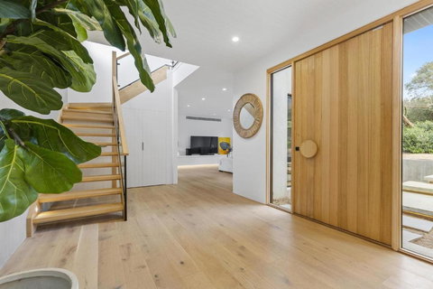 Cambridge Gardens - Sorrento Resort Style Luxury With Gas Heated Pool & Spa - Sunshine Coast Tourism 3