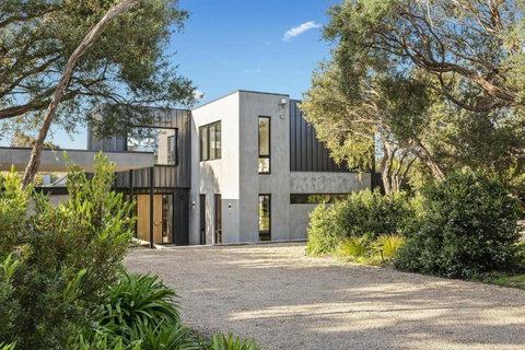 Cambridge Gardens - Sorrento Resort Style Luxury With Gas Heated Pool & Spa - Sunshine Coast Tourism 2