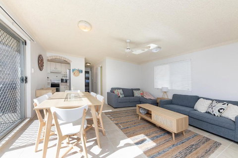 Camelot Unit 12 - Sunshine Coast Tourism 3