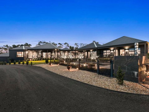 Campania Spa Suite 1 - Sunshine Coast Tourism 4