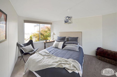 Cape Villa - Sunshine Coast Tourism 4