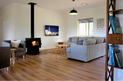 Capertee National Park Cottages - Sunshine Coast Tourism 3