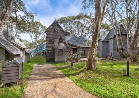 Caribou - Sunshine Coast Tourism 2