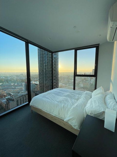 C&S Stay- Melbourne CBD - Sunshine Coast Tourism 0