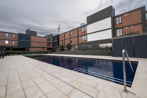 CBD Apartments By The International - Sunshine Coast Tourism 1