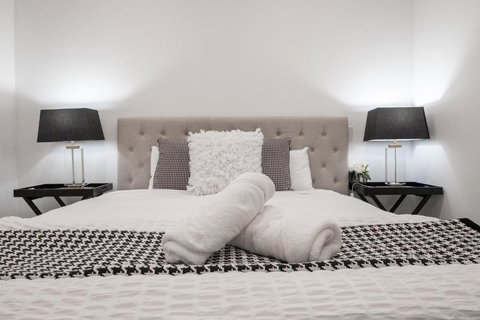 CBD Apartments By The International - Sunshine Coast Tourism 3