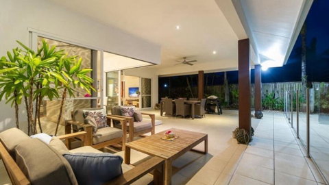 Cascade Links Port Douglas - Sunshine Coast Tourism 4