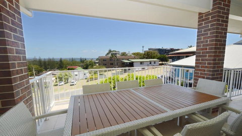 Cashel - Sunshine Coast Tourism 1