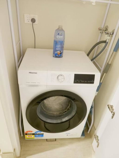 Caulfield Village Apartment - Sunshine Coast Tourism 4