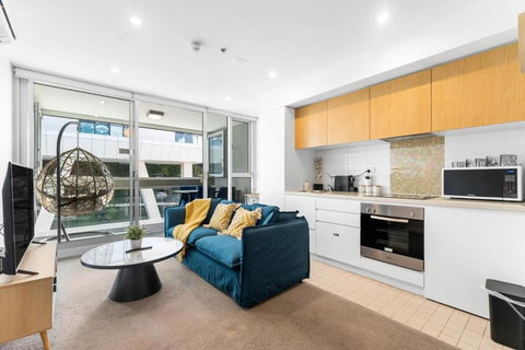 CBD 2BR Apt - Walkable - Sunshine Coast Tourism 0