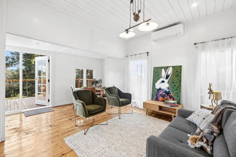 Cedar Cottage - Sunshine Coast Tourism 1