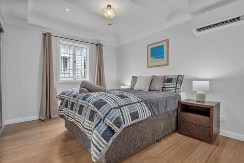 Cedar Street Lodge Lower 2BR Petyard - Sunshine Coast Tourism 4